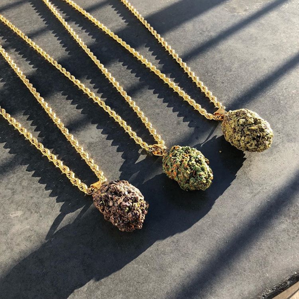 canabis Necklace jewelry